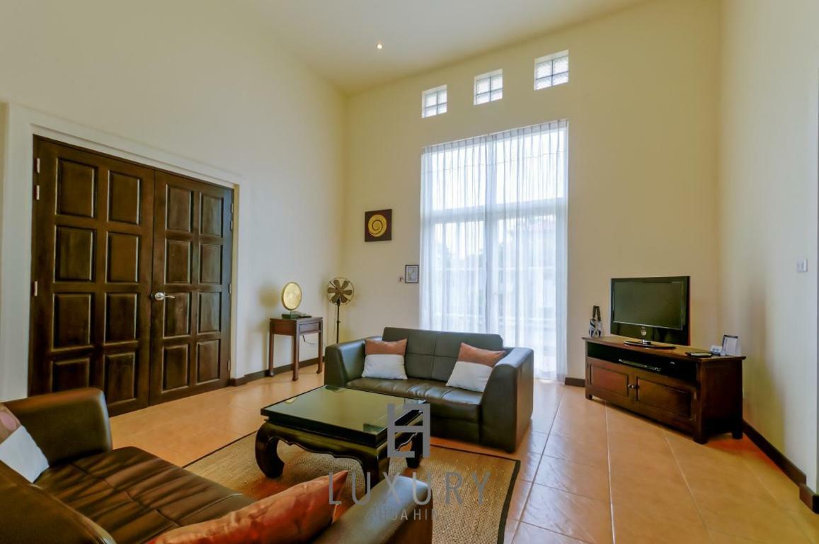 Bali Style 2 Bedroom Villa With Pool - B99 Χουά Χιν Εξωτερικό φωτογραφία